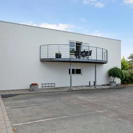 Holiday Apartment Close To The Harbor And Beach Glesborg